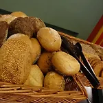 & Konference 4*