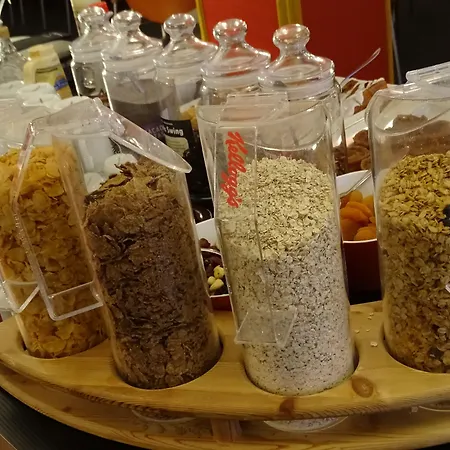 - Hotel&konferencecenter Hotel