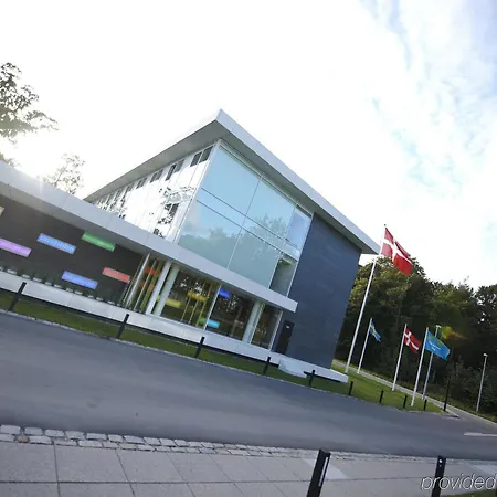 Hotel & Konference 4*