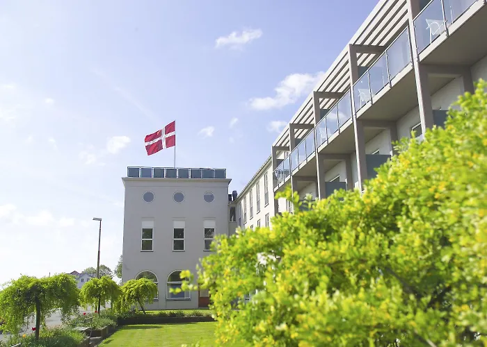 & Konference 酒店 尼堡